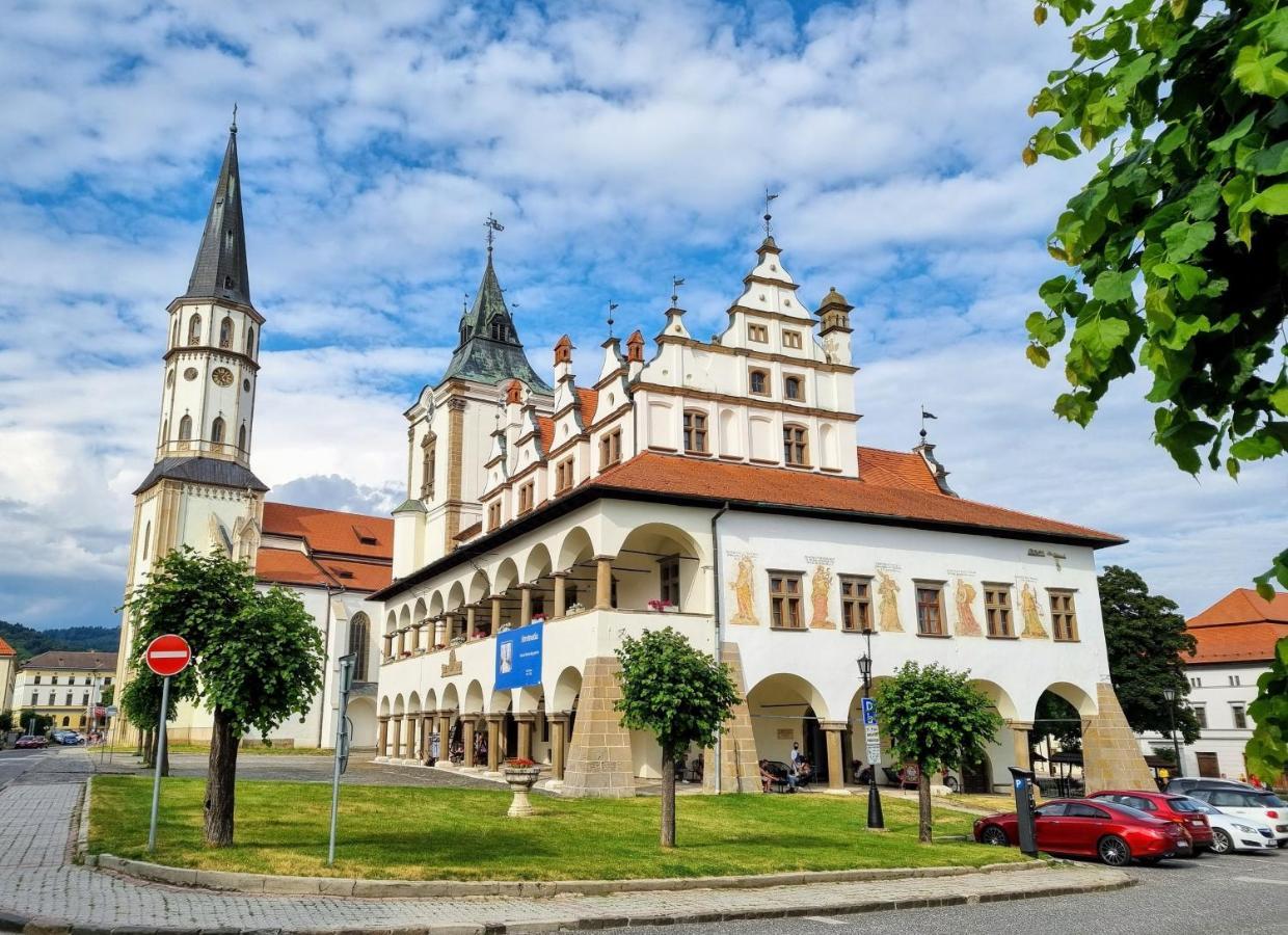 Apartment In A Historical House In The Center Of Levoča Екстериор снимка