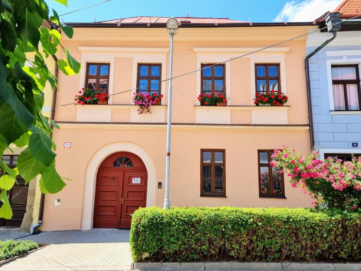Apartment In A Historical House In The Center Of Levoča Екстериор снимка