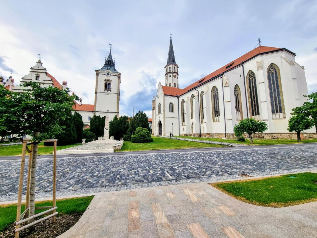 Apartment In A Historical House In The Center Of Levoča Екстериор снимка