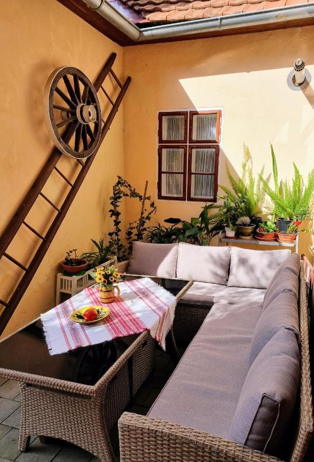 Apartment In A Historical House In The Center Of Levoča Екстериор снимка